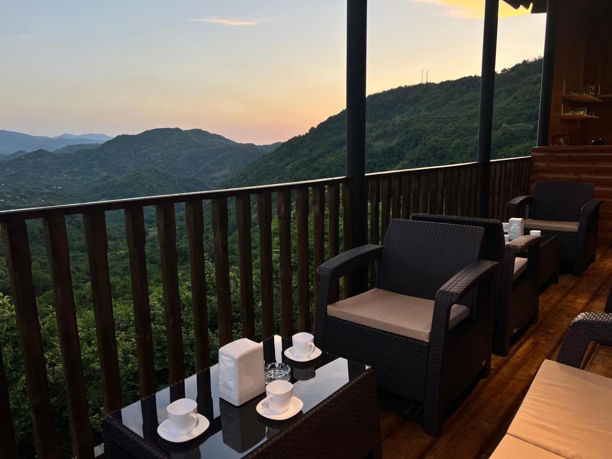 Ukhutiecohouse Villa Vani Exterior photo